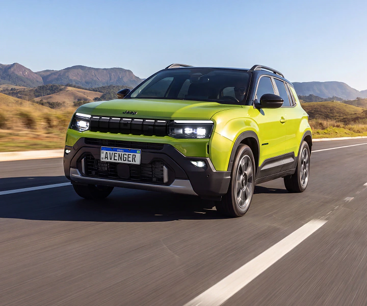 Novo Jeep Avenger em movimento